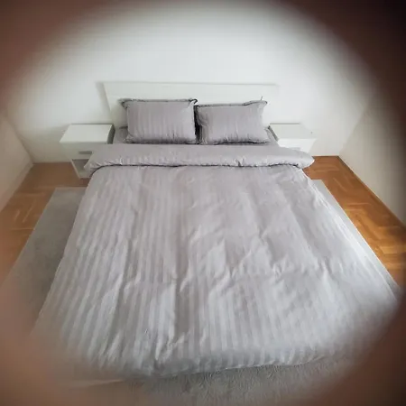 Nevena Apartament *